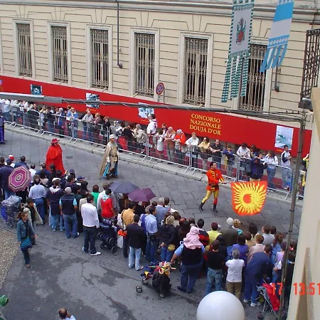 Il Balcone Del Palio Centro Prázdninový dům Asti