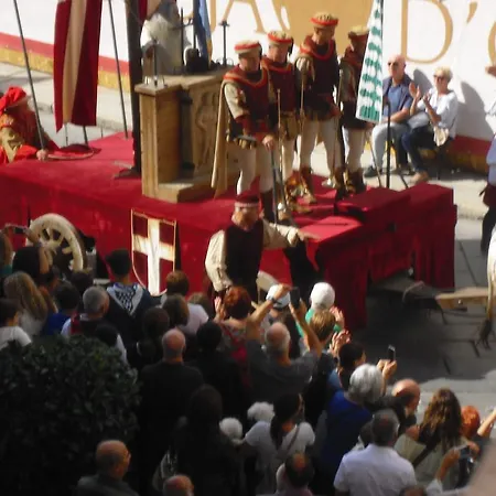 Il Balcone Del Palio Centro אסטי