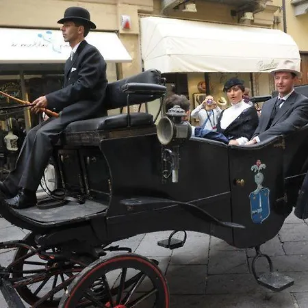 Il Balcone Del Palio Centro 펜션 아스티