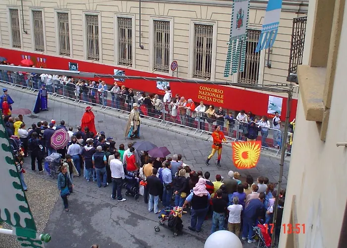 Il Balcone Del Palio Centro Дом отдыха Асти